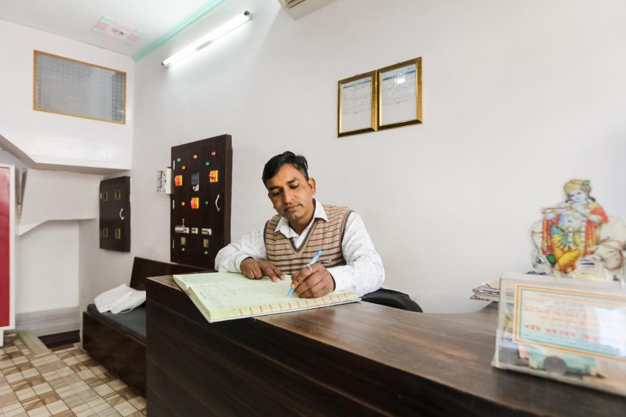 Oyo 69534 Hotel Nanda Tower Hanumāngarh Eksteriør bilde